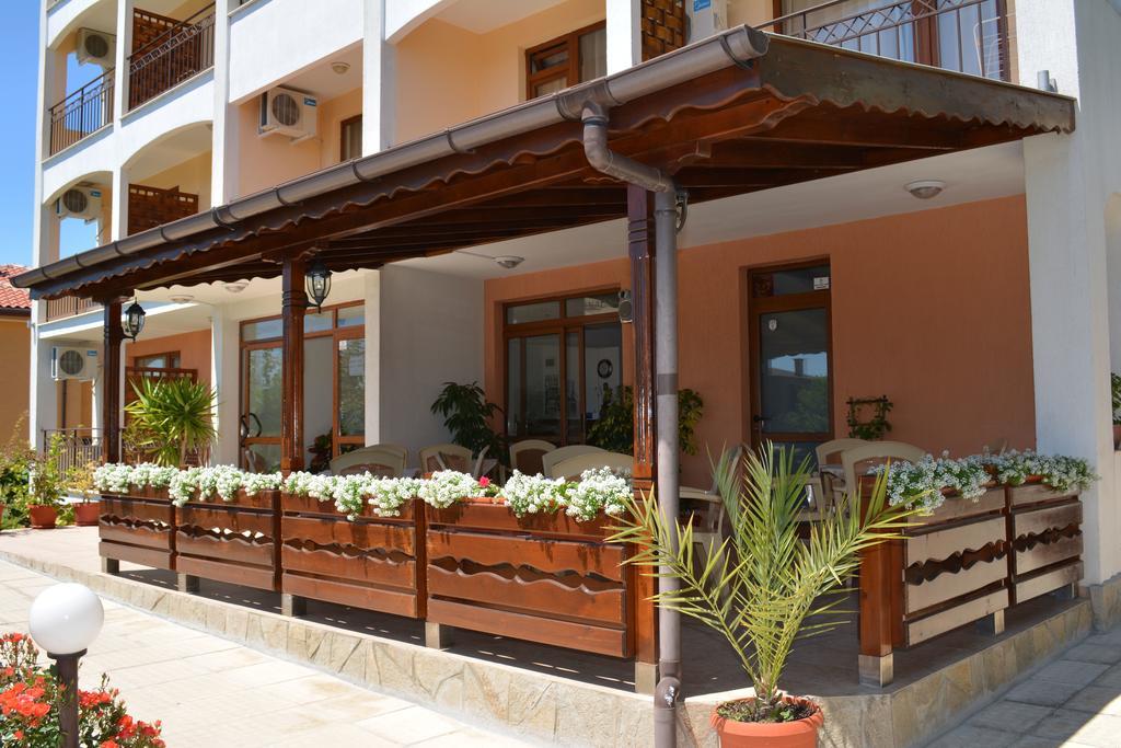 Hotel Genada Свети-Влас Экстерьер фото