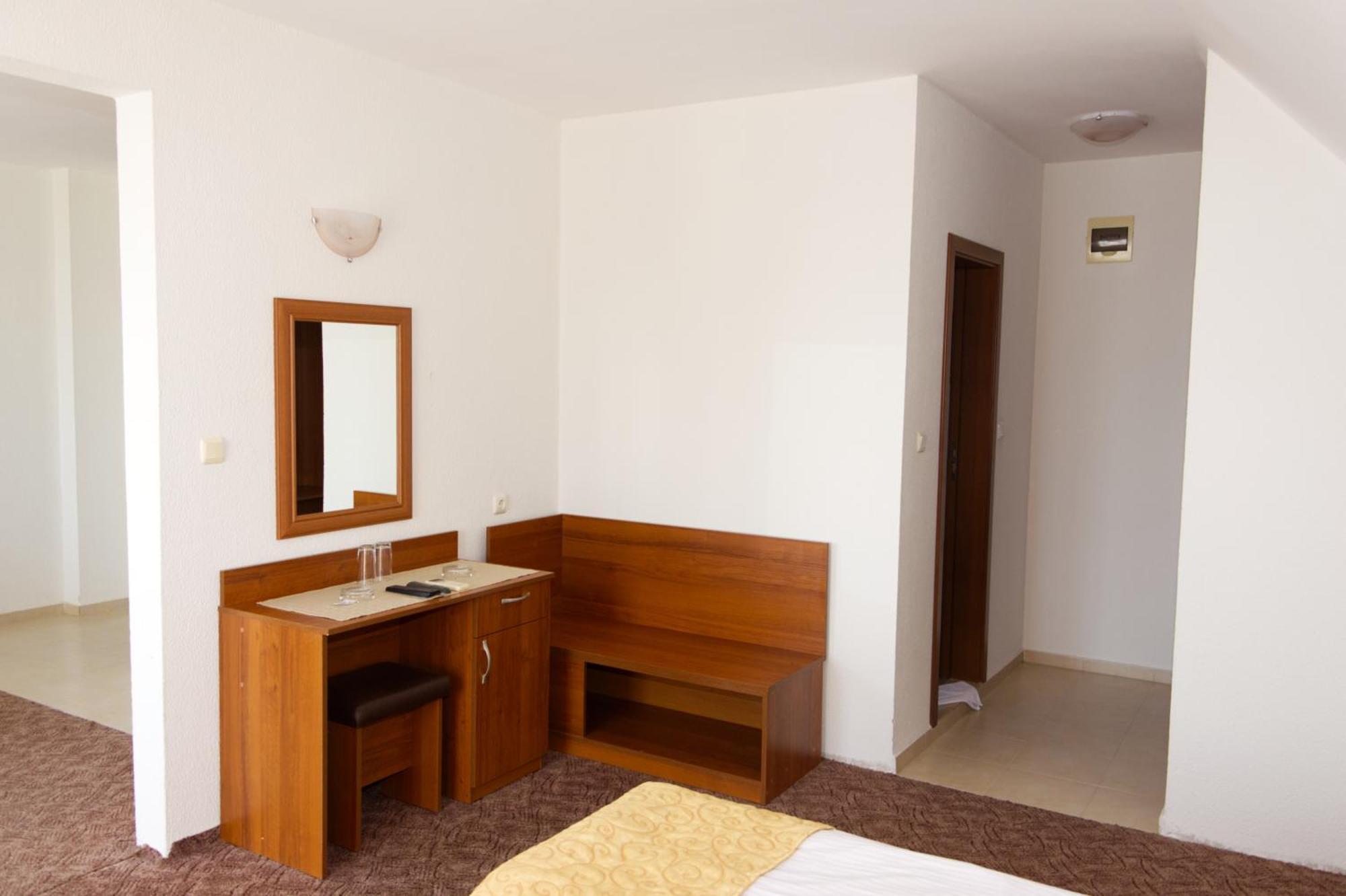 Hotel Genada Свети-Влас Экстерьер фото