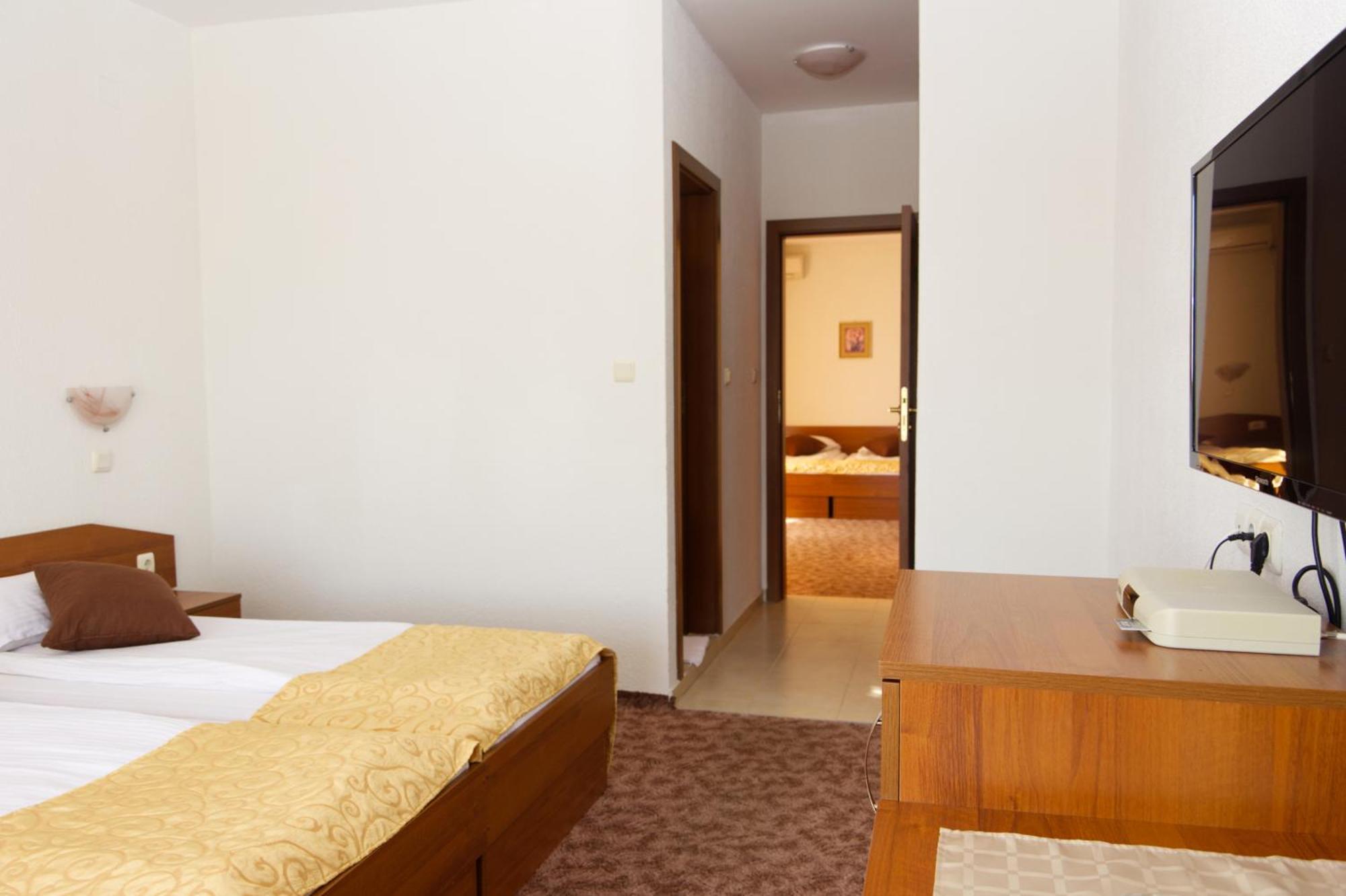 Hotel Genada Свети-Влас Экстерьер фото