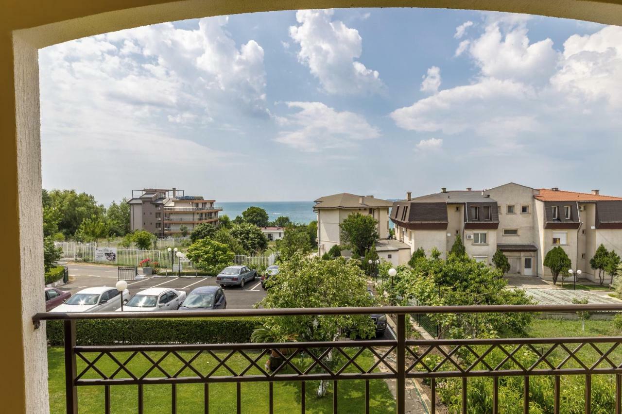 Hotel Genada Свети-Влас Экстерьер фото