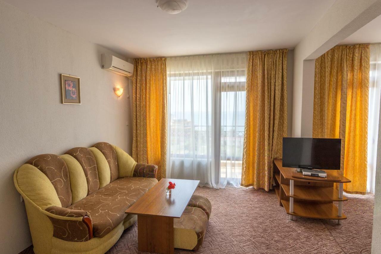 Hotel Genada Свети-Влас Экстерьер фото